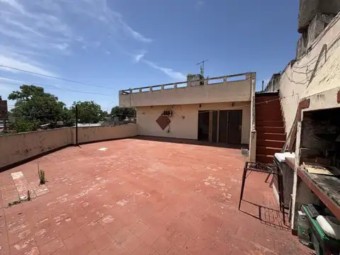 Departamento con Balcón Grande en Centro Parque