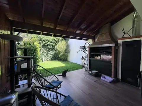 Depto Tipo Casa en Venta en Victoria, USD 250.000