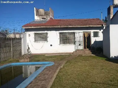141  e/  32 y 33  San Carlos, La Plata