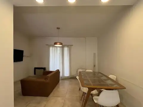 Depto Tipo Casa en Alquiler en Chauvin, $ 1.100.000