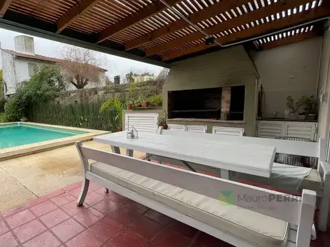 Casa en venta en Gonnet 
