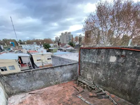 Depto Tipo Casa 2 ambientes con 1 baño