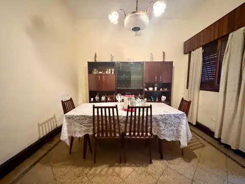 Casa 4 ambientes con 1 baño