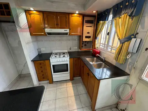 Depto Tipo Casa en Venta 40 años