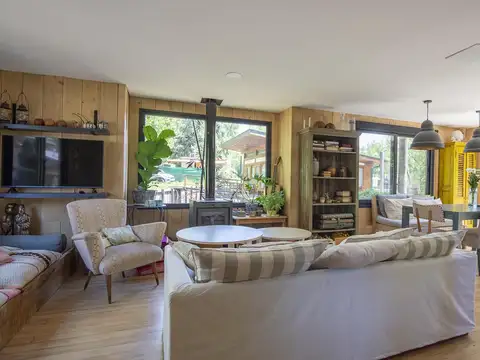 Casa en Venta con 1 cochera