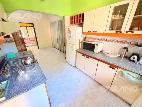 CASA | 4 AMB. C/ JARDIN Y GARAJE | VILLA BOSCH