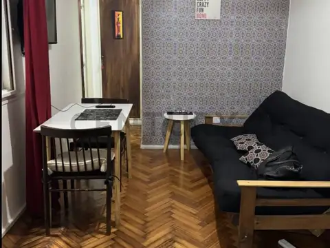 Av. Las Heras 2300, Piso 5