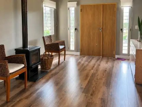 Casa en Venta en Campana, USD 300.000