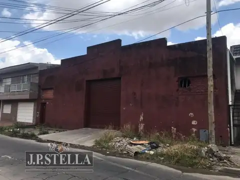 Galpon en Alquiler 40  mts Fondo
