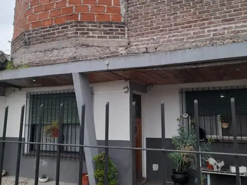 Lisandro de la torre N°830