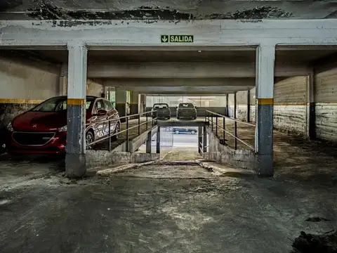 Cocheras en venta Flores Apto movilidad reducida