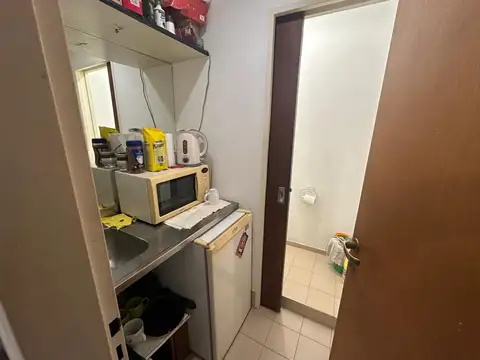 OFICINA EN VENTA EN SAN ISIDRO CENTRO APTO PROF