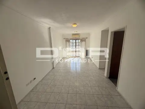 LUMINOSO 3 AMB, COCINA SEPARADA, LAVADERO Y BALCON  BAJAS EXPENSAS  - Emilio Castro 5100