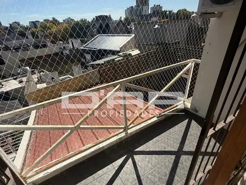Avenida Emilio Castro 5100, Piso 2
