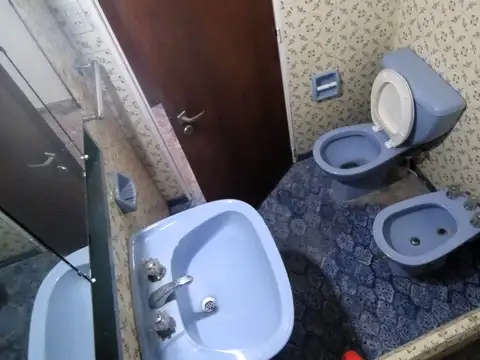 Hipólito Yrigoyen 3000, Piso 1