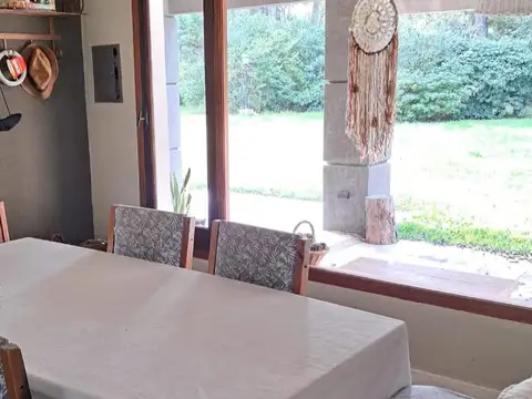 Casa en Alquiler con 1 cochera