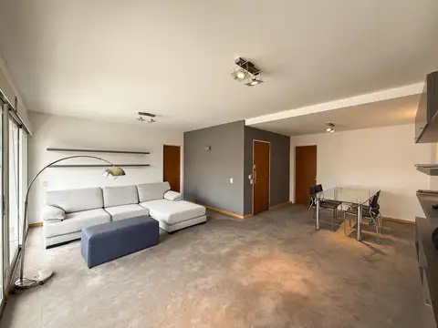 Departamento en venta de 2 dormitorios con 2 cocheras en Rosario