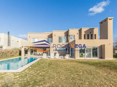 Casa en Venta de 5 dormitorios