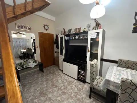 Depto Tipo Casa 2 ambientes con 1 baño