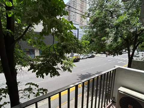 Avenida Coronel Díaz 1900