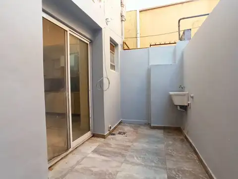 Depto Tipo Casa en Alquiler de 2 ambientes