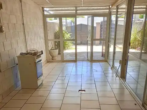Casa en venta - 2 Dormitorios 1 Baño - Santa Fe