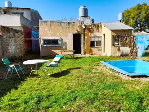 Venta casa 3 ambientes parque y pileta Merlo