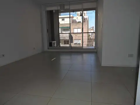 EXCEPCIONAL DEPARTAMENTO DE 3 AMB. CON COCHERA  EN PALERMO