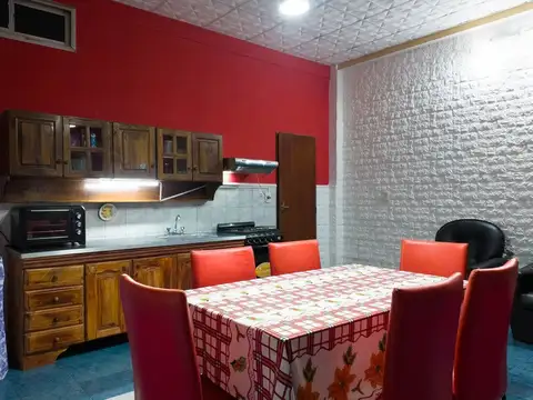 PH 2 AMB EN VENTA EN BERAZATEGUI CON COCHERA S/EXP