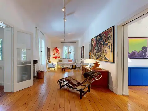 Casa en Venta con 4 cocheras