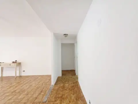 CASA 5 AMBIENTES OLIVOS 2 GARAGES 213 M2 PERMUTA