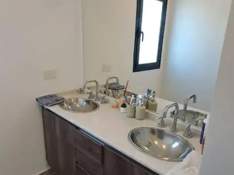 Casa en Venta en Lagoon Pilar, USD 3.000