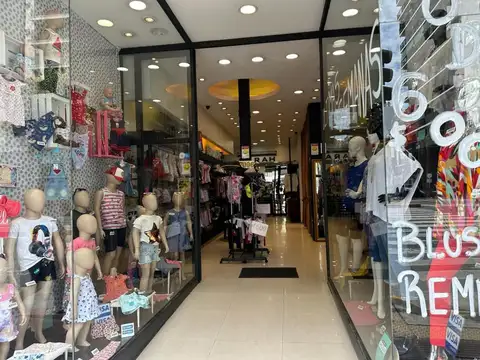 Local en Venta en Flores, CABA