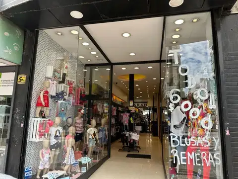 Local en Flores