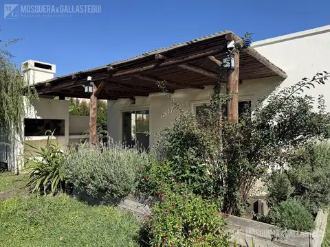 Casa en  venta y alquiler en San Eduardo, Pilar Del Este