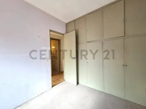 PH 4 AMBIENTES C/ PATIO Y TERRAZA - CASTELAR