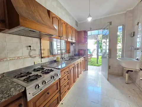 Departamento 4 ambientes con 2 baños