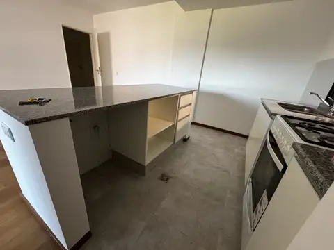 Departamento en Alquiler en Fisherton, $ 630.000