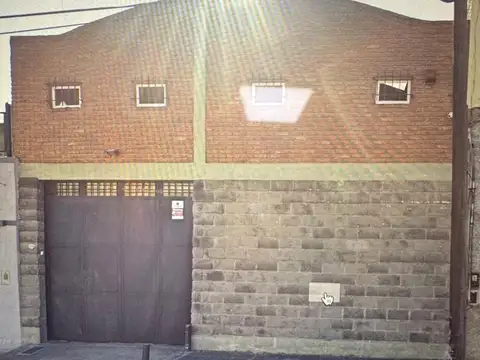 GALPÓN DE 375 M2(8,66 X 43,43) LANÚS APTO CRÉDITO