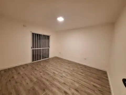 EXCELENTE INTERNO UNICO REMODELADO A NUEVO