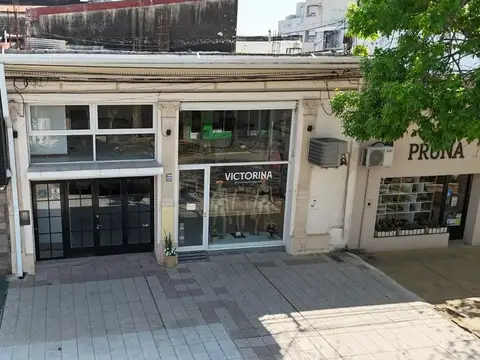 Se vende local comercial centro de reconquista