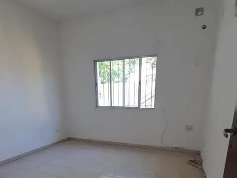 Depto Tipo Casa 2 ambientes con 1 baño
