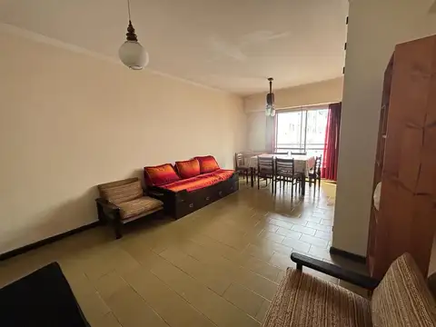 Santiago del Estero 2100, Piso 8
