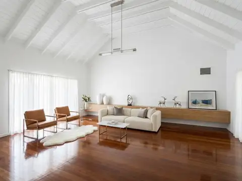 Casa 5 ambientes con 5 baños
