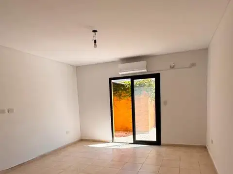 Departamento en Venta en Los Hornos, USD 69.500
