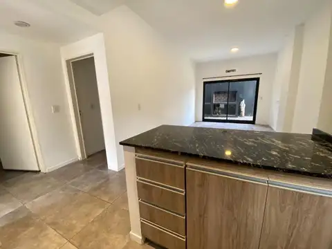 Departamento en Alquiler con 1 cocheras