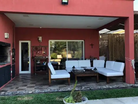 Casa  en Venta ubicado en La Cañada de Pilar, Pilar, G.B.A. 