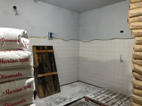 Avda. Presidente Peron 2800