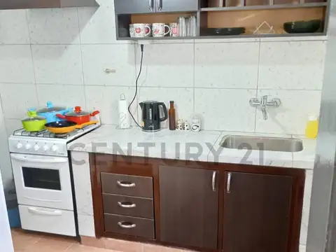 DEPARTAMENTO DE VENTA  E PLANTA BAJA