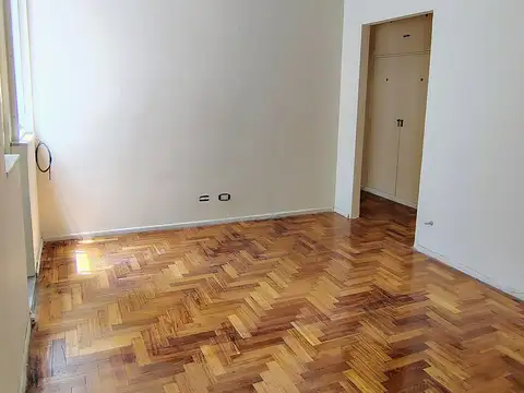 Ubicación privilegiada cerca de varios medios de trasporte.